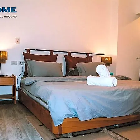 Luxury Villa In Sholan